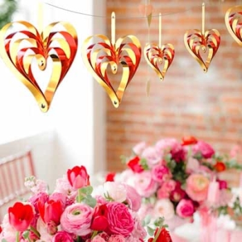 3d Heart Shape Hanging Ornament 4pcs — Gold/red