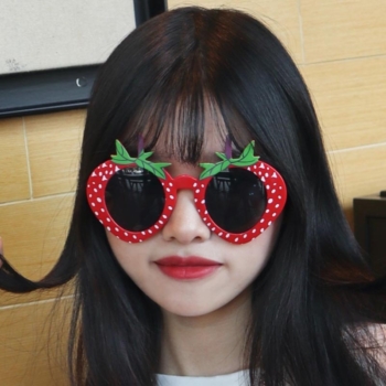 Party Birthday Glasses – strawberry